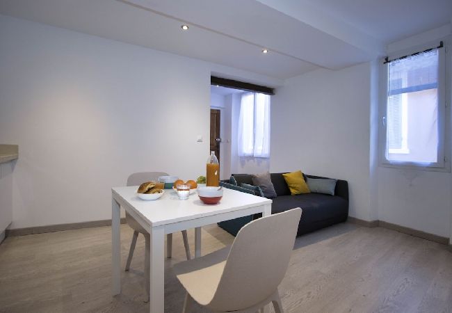 Appartement à La Ciotat - Sofi. Idéal location équipage ou vacances. Clim