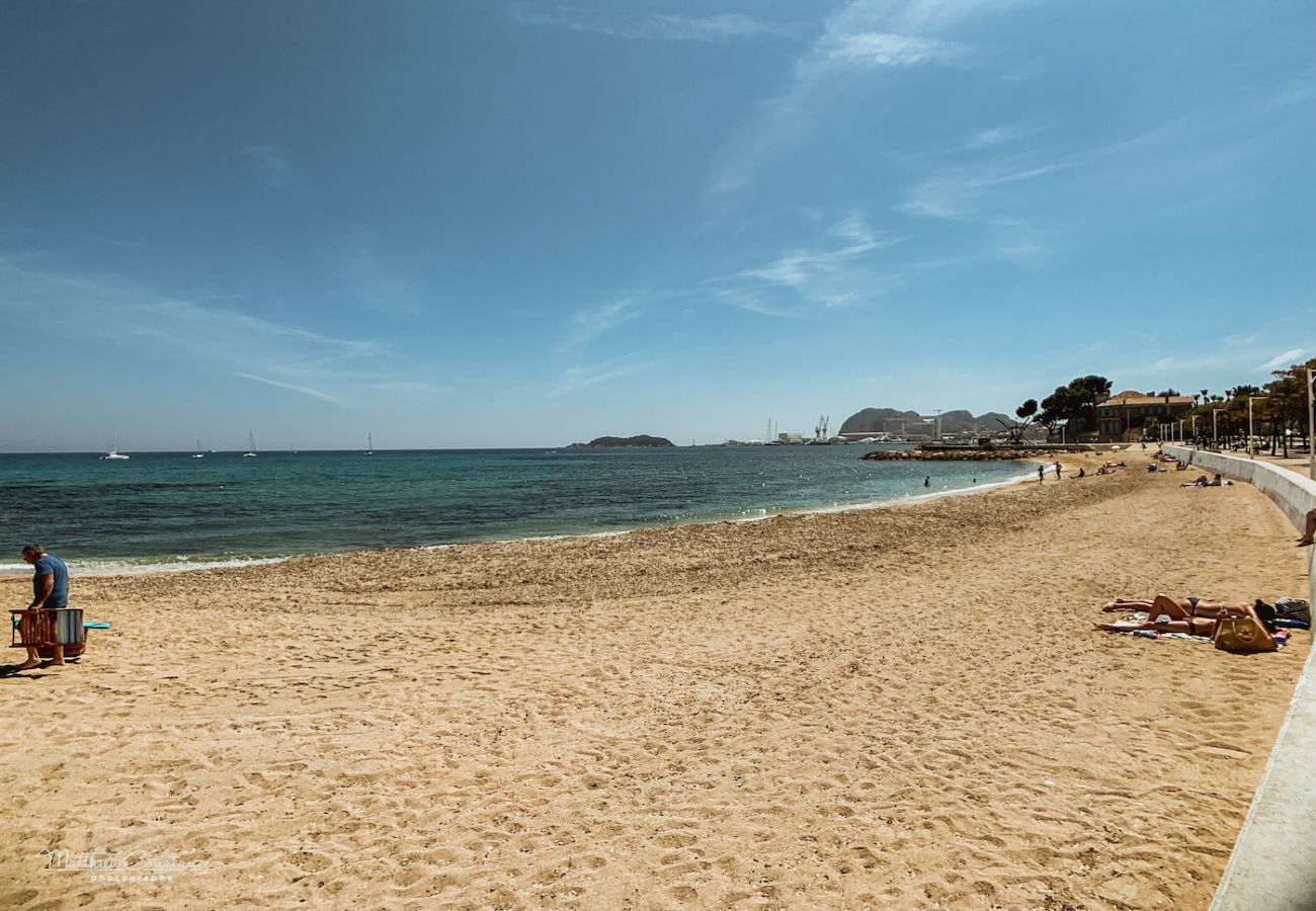 Maison à La Ciotat - Gararro. Maison bohème, piscine, clim, jardin