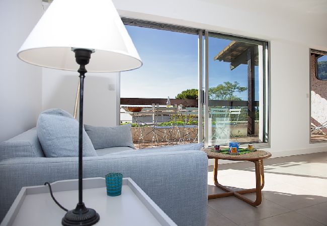 Appartement à La Ciotat - Bali. Clim, vue mer, terrasse, piscine partagée Appartement à La Ciotat - Bali. Clim, vue mer, terrasse, piscine partagée