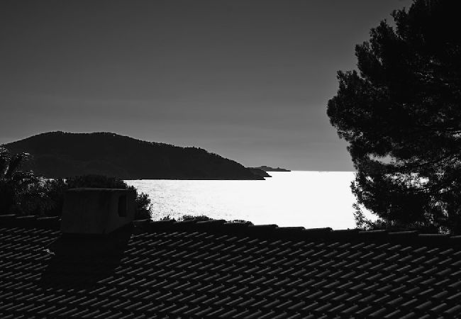 Appartement à La Ciotat - Bali. Clim, vue mer, terrasse, piscine partagée Appartement à La Ciotat - Bali. Clim, vue mer, terrasse, piscine partagée
