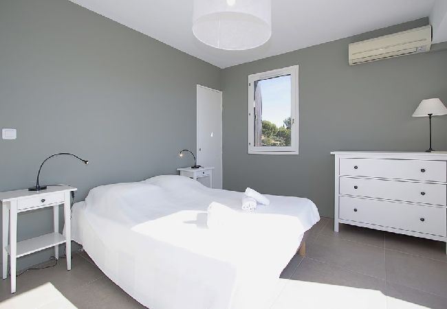 Appartement à La Ciotat - Bali. Clim, vue mer, terrasse, piscine partagée Appartement à La Ciotat - Bali. Clim, vue mer, terrasse, piscine partagée