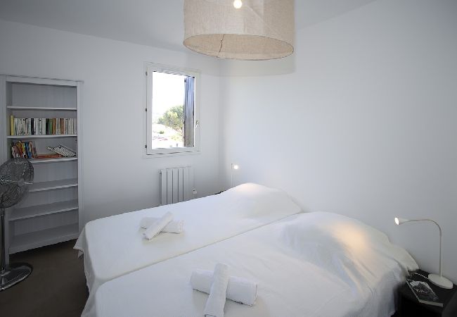 Appartement à La Ciotat - Bali. Clim, vue mer, terrasse, piscine partagée Appartement à La Ciotat - Bali. Clim, vue mer, terrasse, piscine partagée