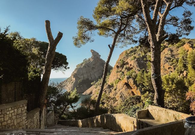 Appartement à La Ciotat - Bali, Totalement rénové, vue mer clim piscine WIFI