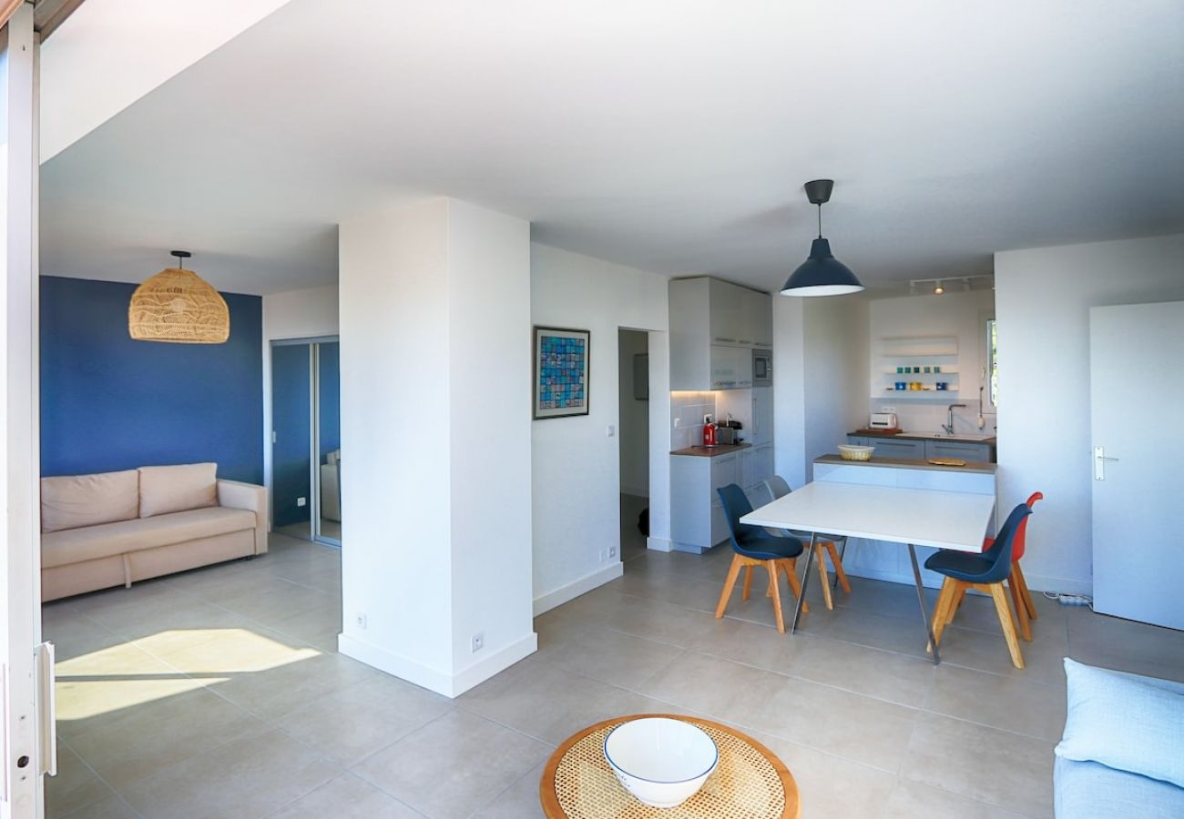 Appartement à La Ciotat - Bali. Clim, vue mer, terrasse, piscine partagée