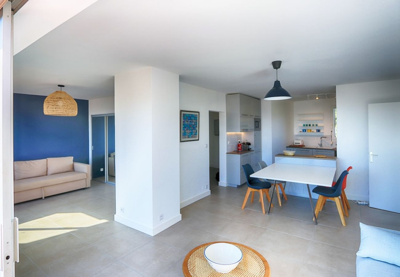 Appartement à La Ciotat - Bali, Totalement rénové, vue mer clim piscine WIFI