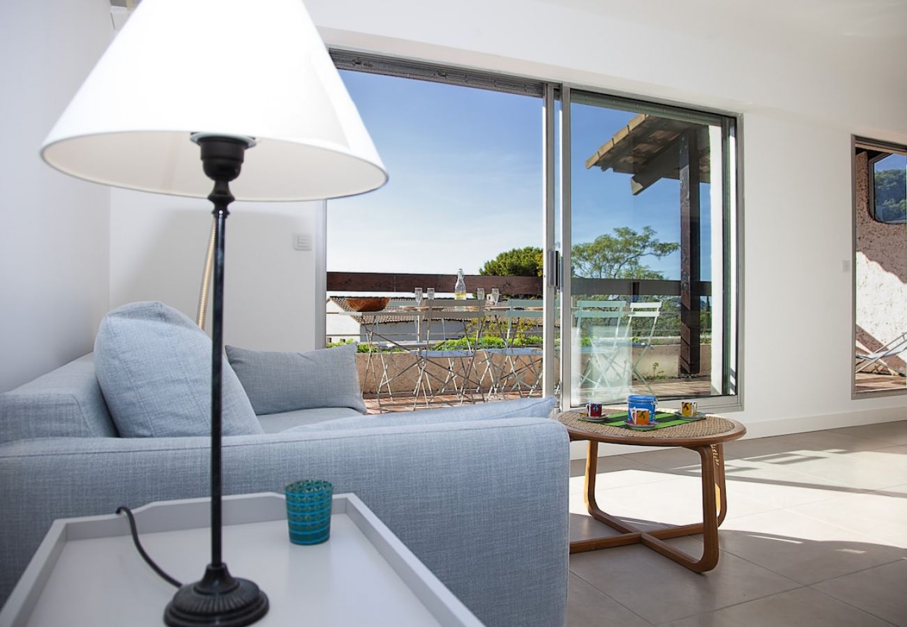 Appartement à La Ciotat - Bali. Clim, vue mer, terrasse, piscine partagée