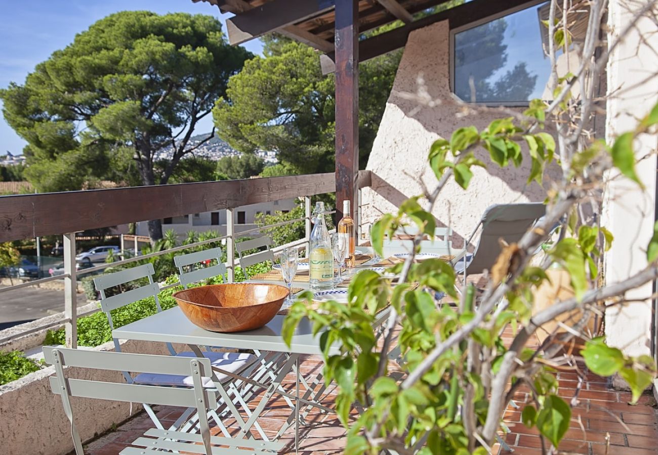 Appartement à La Ciotat - Bali. Clim, vue mer, terrasse, piscine partagée