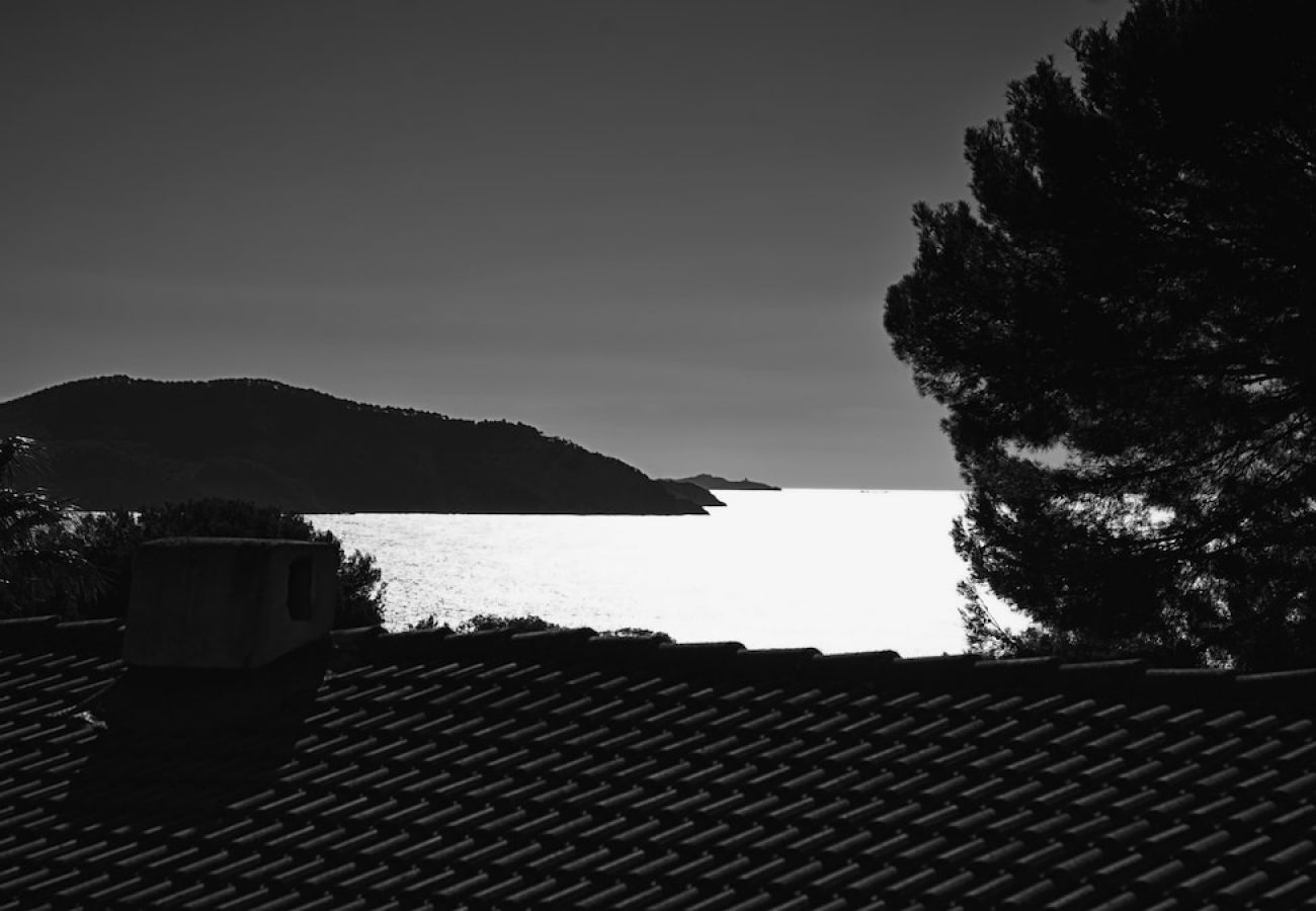 Appartement à La Ciotat - Bali. Clim, vue mer, terrasse, piscine partagée