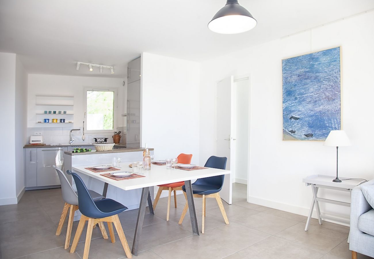 Appartement à La Ciotat - Bali. Clim, vue mer, terrasse, piscine partagée