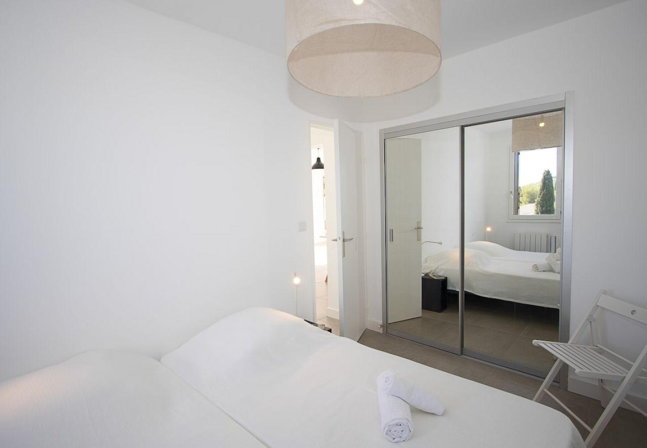 Appartement à La Ciotat - Bali. Clim, vue mer, terrasse, piscine partagée