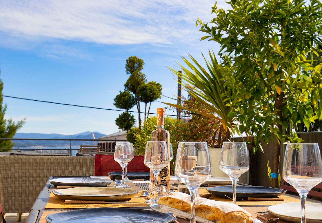 Appartement à La Ciotat - Maison Grand Lamiolo. Standing, jardin, piscine