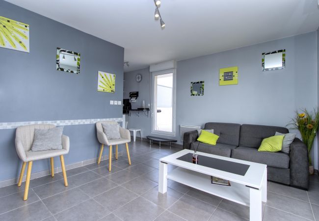Appartement à La Ciotat - Gameou, piscine collective, 2 terrasses, Clim Appartement à La Ciotat - Gameou, piscine collective, 2 terrasses, Clim