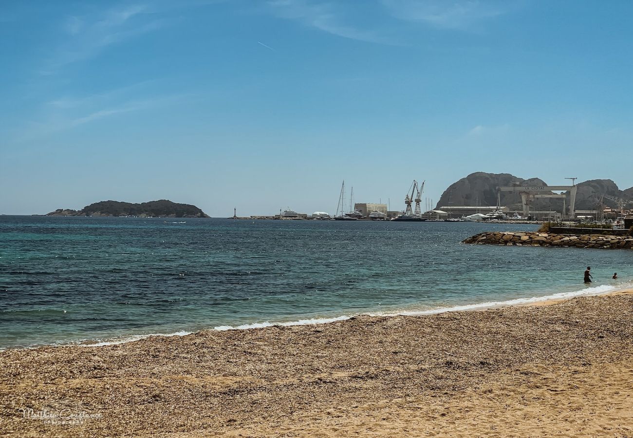 Appartement à La Ciotat - Gameou, piscine collective, 2 terrasses, Clim