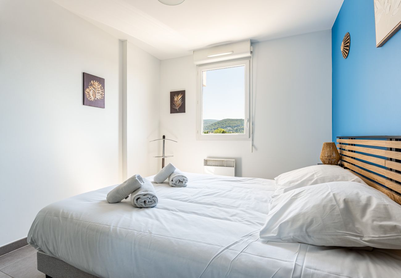 Appartement à La Ciotat - Gameou, piscine collective, 2 terrasses, Clim