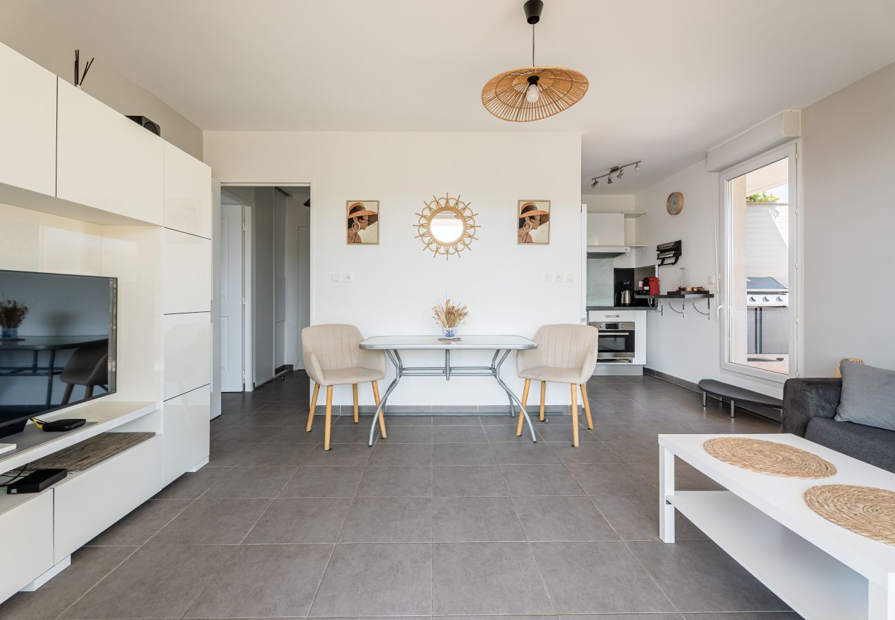 Appartement à La Ciotat - Gameou, piscine collective, 2 terrasses, Clim