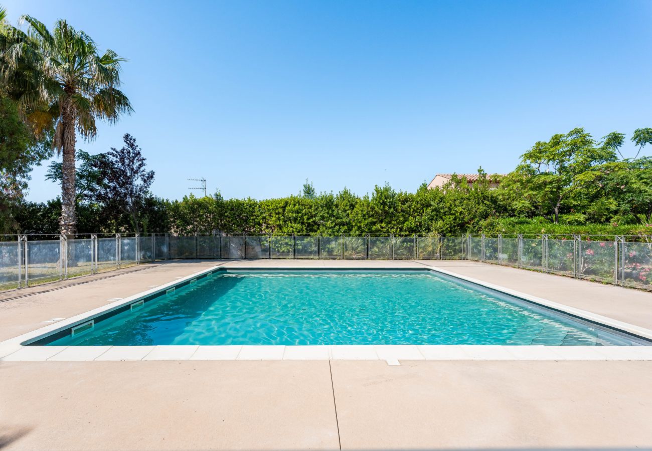 Appartement à La Ciotat - Gameou, piscine collective, 2 terrasses, Clim