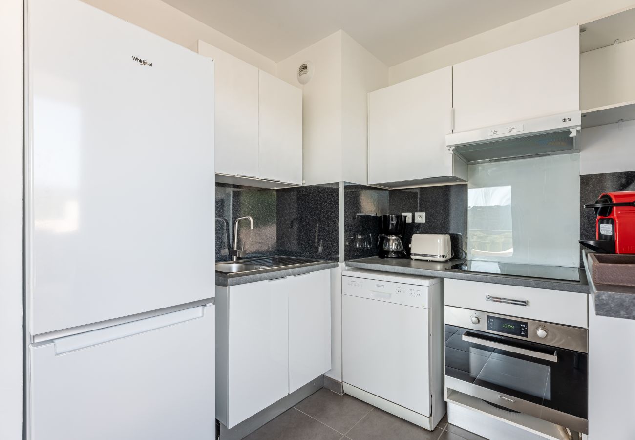 Appartement à La Ciotat - Gameou, piscine collective, 2 terrasses, Clim