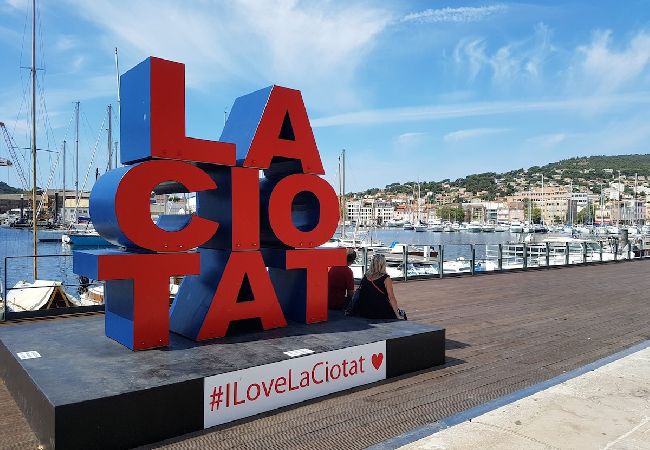 Maison à La Ciotat - Les Restanques , 200m de la mer, piscine, parc Maison à La Ciotat - Les Restanques , 200m de la mer, piscine, parc