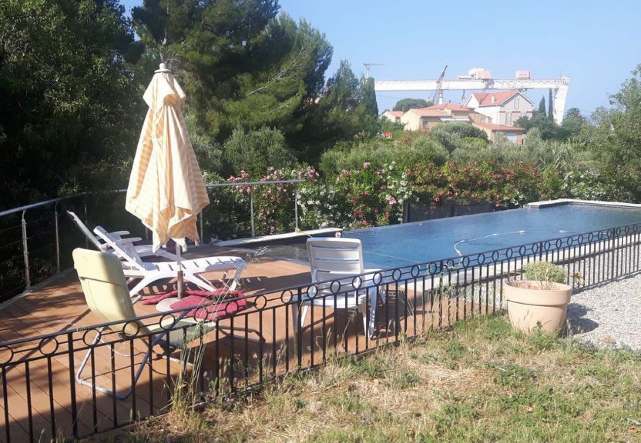 Maison à La Ciotat - Les Restanques , 200m de la mer, piscine, parc