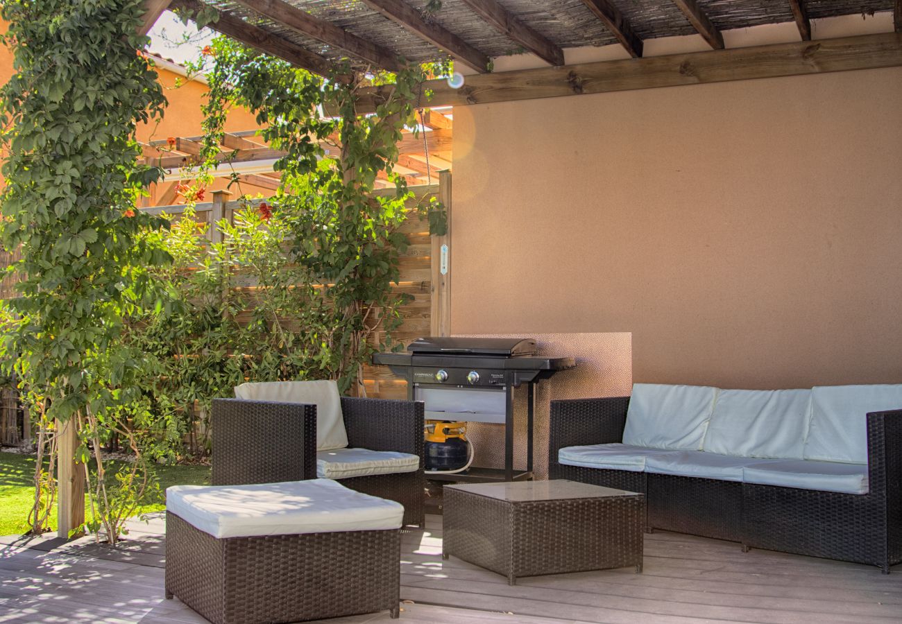 Maison à La Ciotat - Cannier. Clim, piscine chauffée, jardin, parking