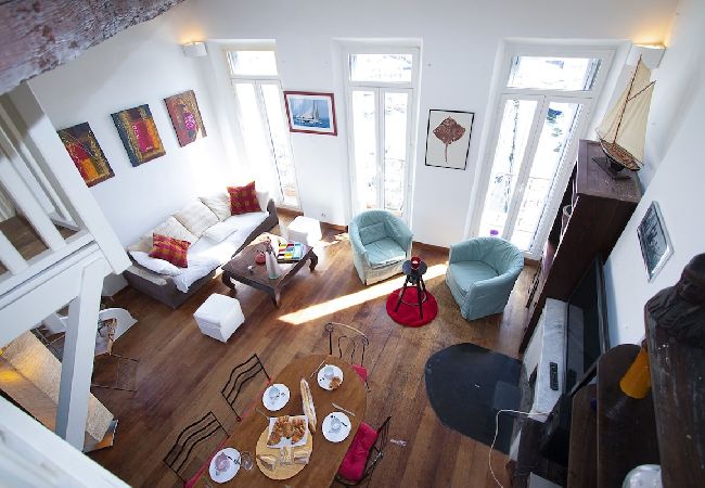 Appartement à La Ciotat - Le Biou, Charme et volupté, T4 vue mer et clim Appartement à La Ciotat - Le Biou, Charme et volupté, T4 vue mer et clim