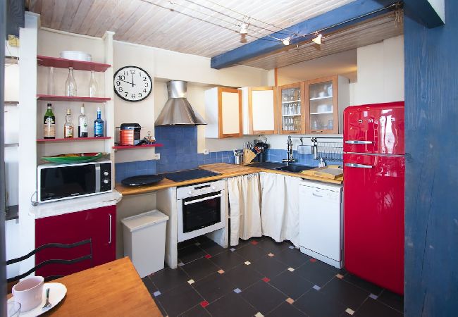 Appartement à La Ciotat - Le Biou, Charme et volupté, T4 vue mer et clim Appartement à La Ciotat - Le Biou, Charme et volupté, T4 vue mer et clim