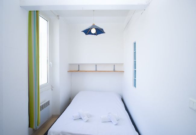 Appartement à La Ciotat - Le Biou, Charme et volupté, T4 vue mer et clim Appartement à La Ciotat - Le Biou, Charme et volupté, T4 vue mer et clim