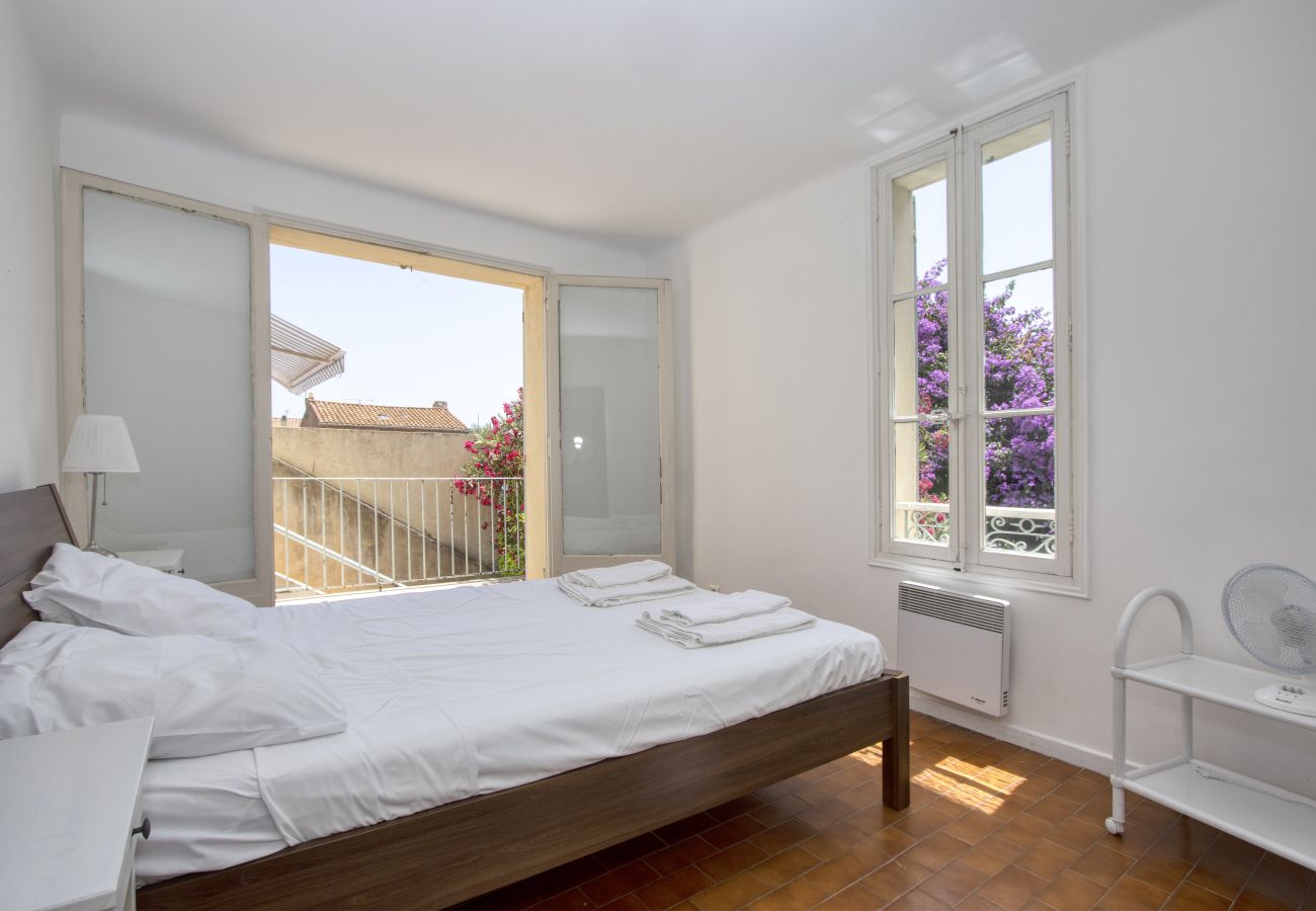 Maison à La Ciotat - Maison ville Galé. piscine, clim,proche des plages