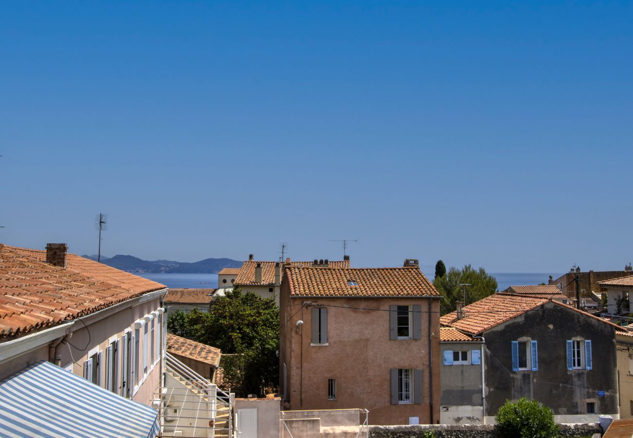Maison à La Ciotat - Maison ville Galé. piscine, clim,proche des plages