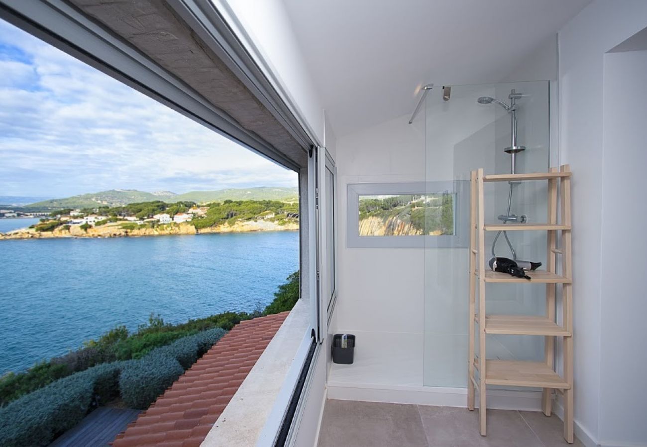 Maison à Sanary-sur-Mer - Villa La Faligeotte vue mer, piscine chauffée clim