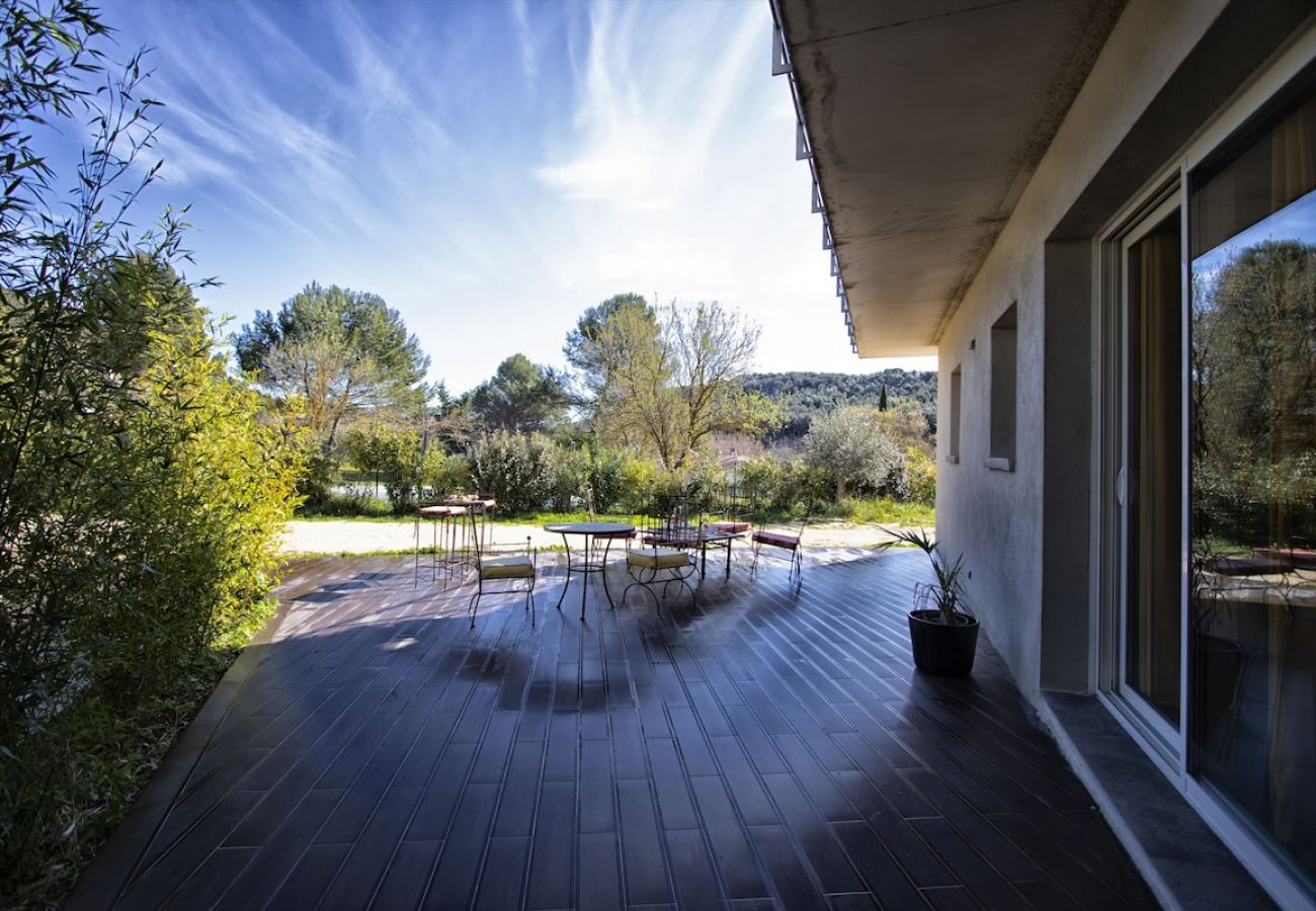 Maison à Roquefort-la-Bédoule - Rouvières. Piscine chauffée, clim, salle de sport