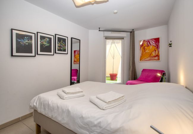 Appartement à La Ciotat - Le Gabian, climatisation, terrasse, jardinet, Wifi Appartement à La Ciotat - Le Gabian, climatisation, terrasse, jardinet, Wifi