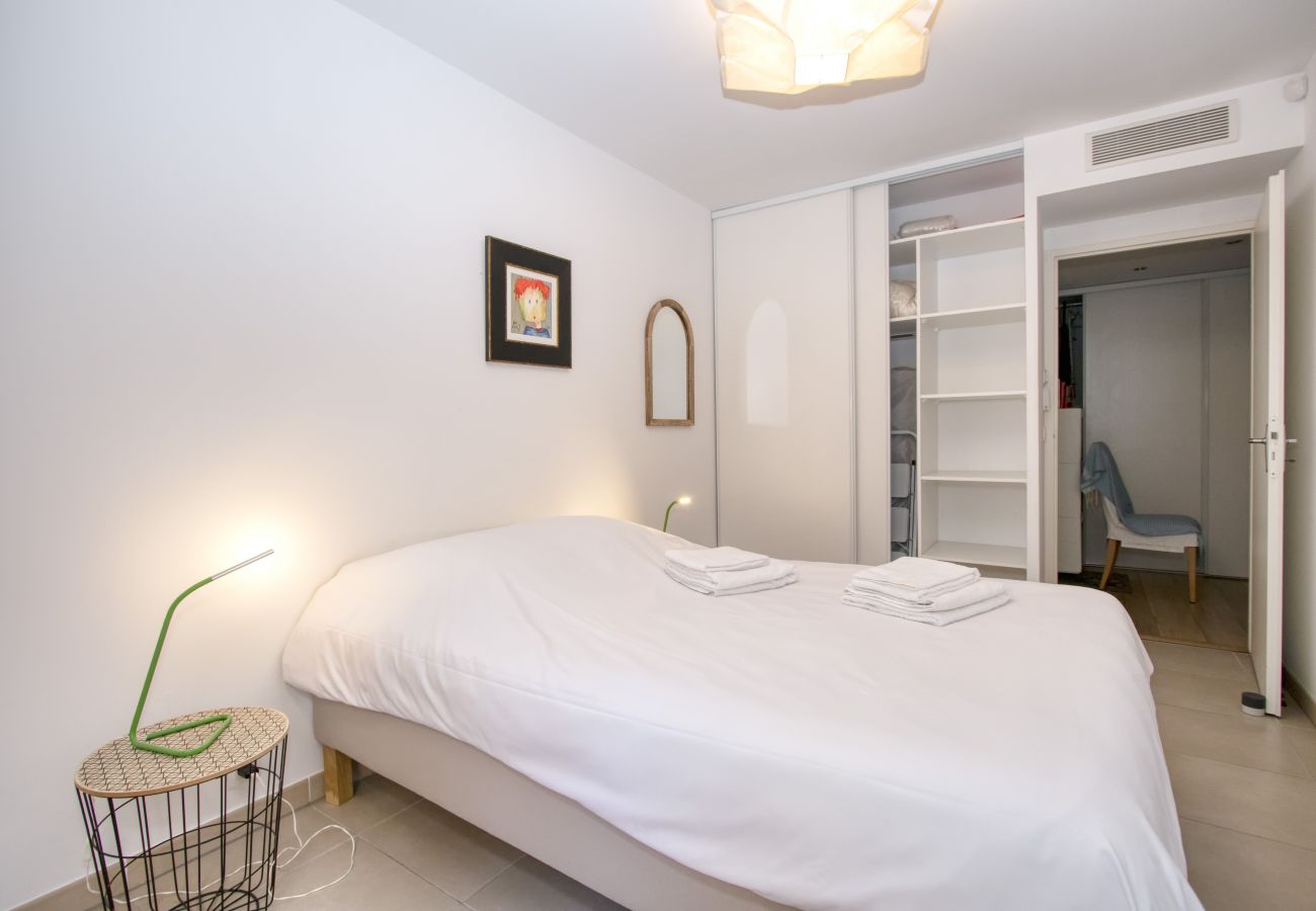 Appartement à La Ciotat - Le Gabian Appart standing, terrasse, jardinet,Wifi