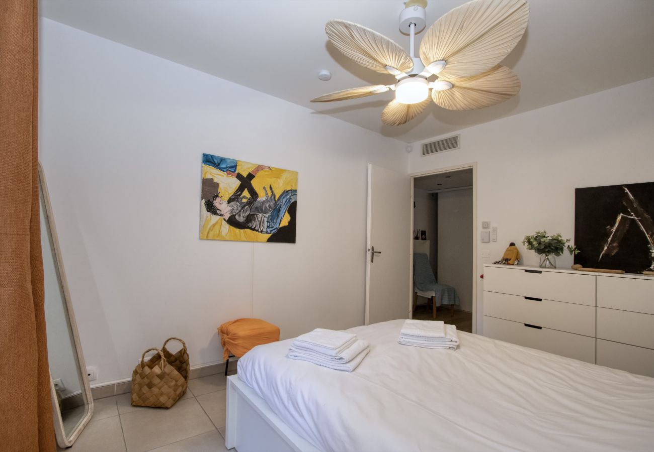 Appartement à La Ciotat - Le Gabian Appart standing, terrasse, jardinet,Wifi