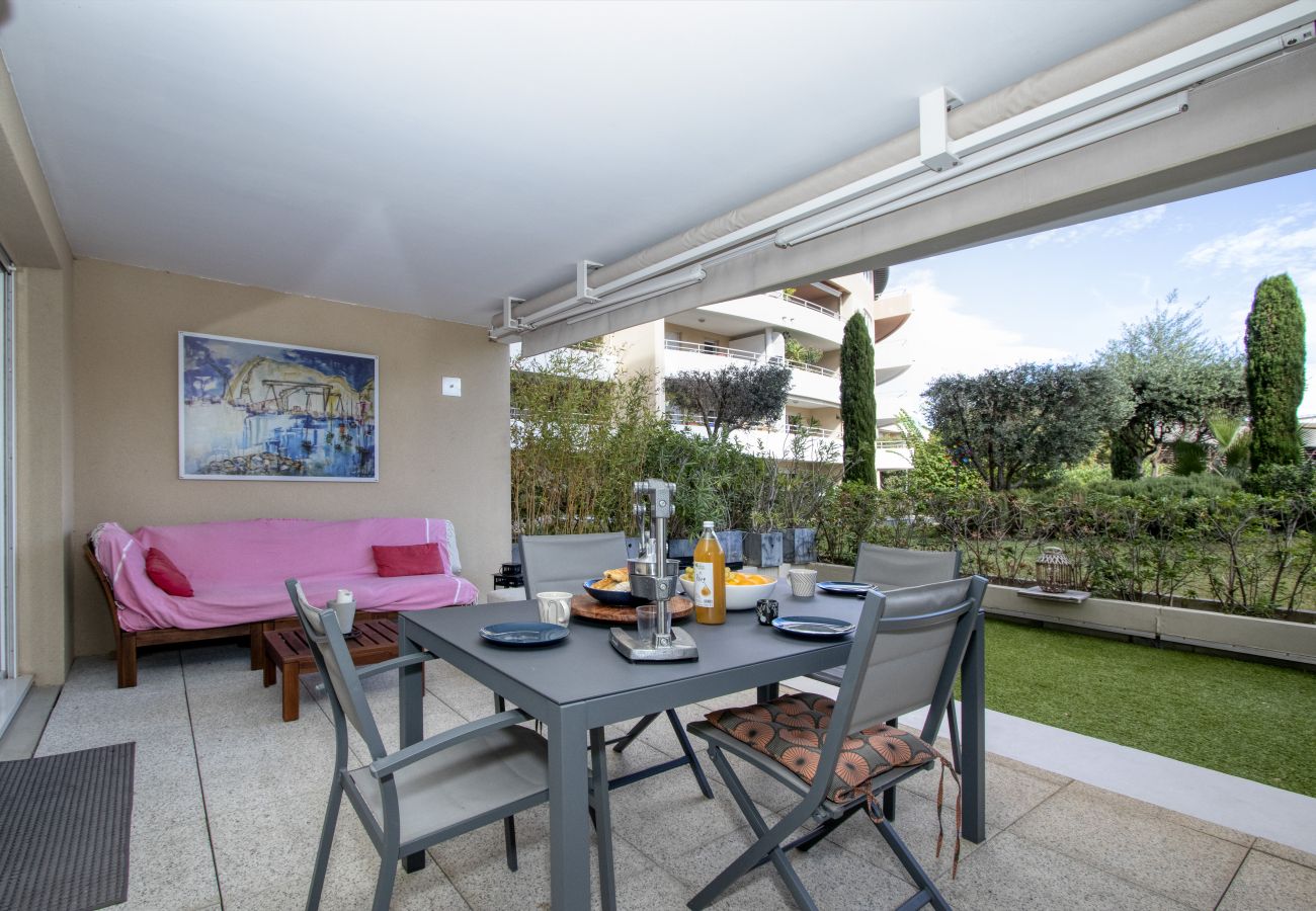 Appartement à La Ciotat - Le Gabian Appart standing, terrasse, jardinet,Wifi