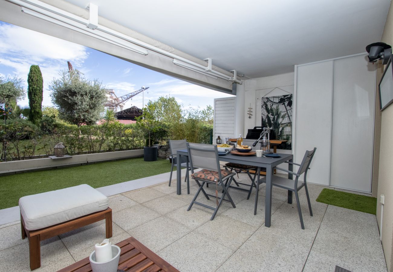 Appartement à La Ciotat - Le Gabian Appart standing, terrasse, jardinet,Wifi