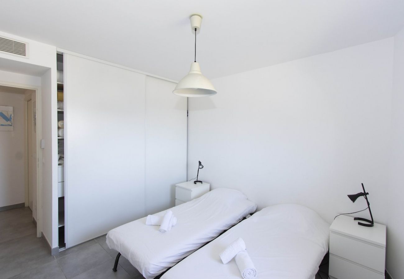 Appartement à La Ciotat - Mero. Vue mer, clim, parking, proche du vieux port