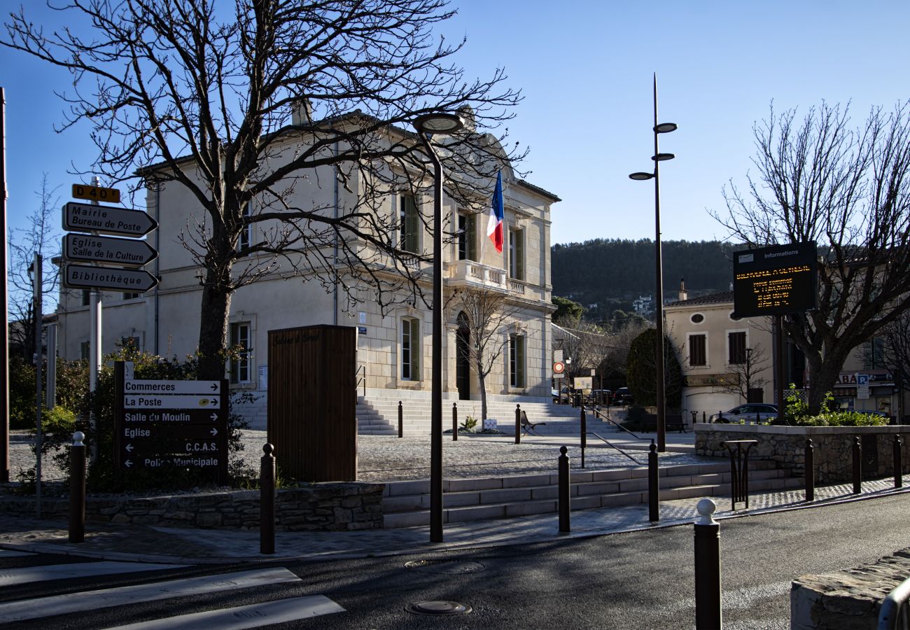 Studio à Saint-Cyr-sur-Mer - Studio Alon. Idéal pour vos vacances/séjours pros