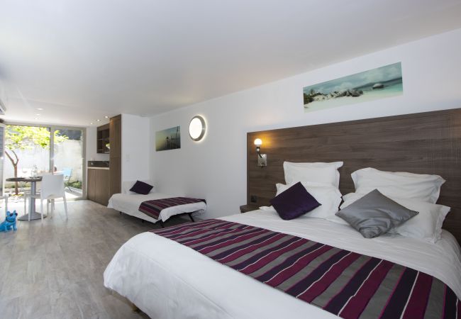 Studio à Saint-Cyr-sur-Mer - Studio Moutte. Idéal pour vos vacances/séjours pro Studio à Saint-Cyr-sur-Mer - Studio Moutte. Idéal pour vos vacances/séjours pro