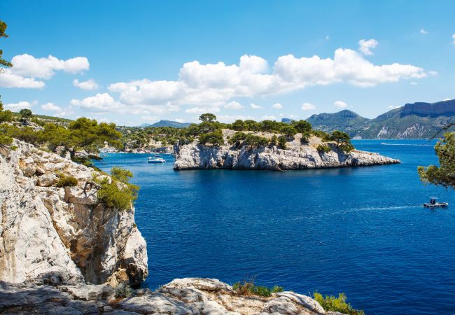 Studio à Saint-Cyr-sur-Mer - Studio Moutte. Idéal pour vos vacances/séjours pro Studio à Saint-Cyr-sur-Mer - Studio Moutte. Idéal pour vos vacances/séjours pro