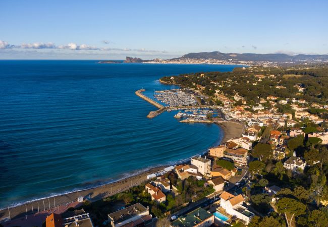 Studio à Saint-Cyr-sur-Mer - Studio Moutte. Idéal pour vos vacances/séjours pro Studio à Saint-Cyr-sur-Mer - Studio Moutte. Idéal pour vos vacances/séjours pro