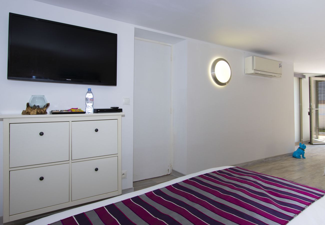 Studio à Saint-Cyr-sur-Mer - Studio Moutte. Idéal pour vos vacances/séjours pro