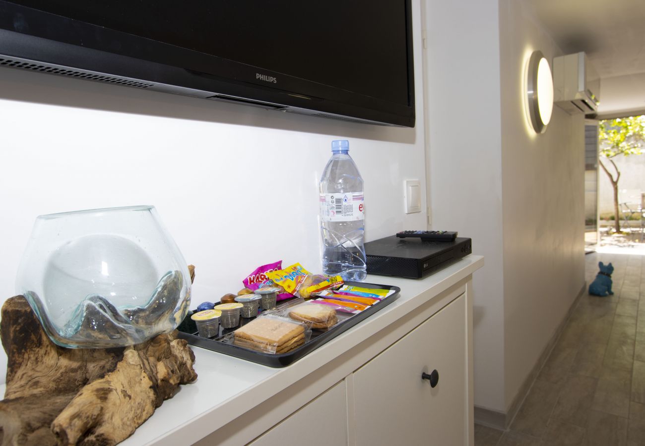 Studio à Saint-Cyr-sur-Mer - Studio Moutte. Idéal pour vos vacances/séjours pro