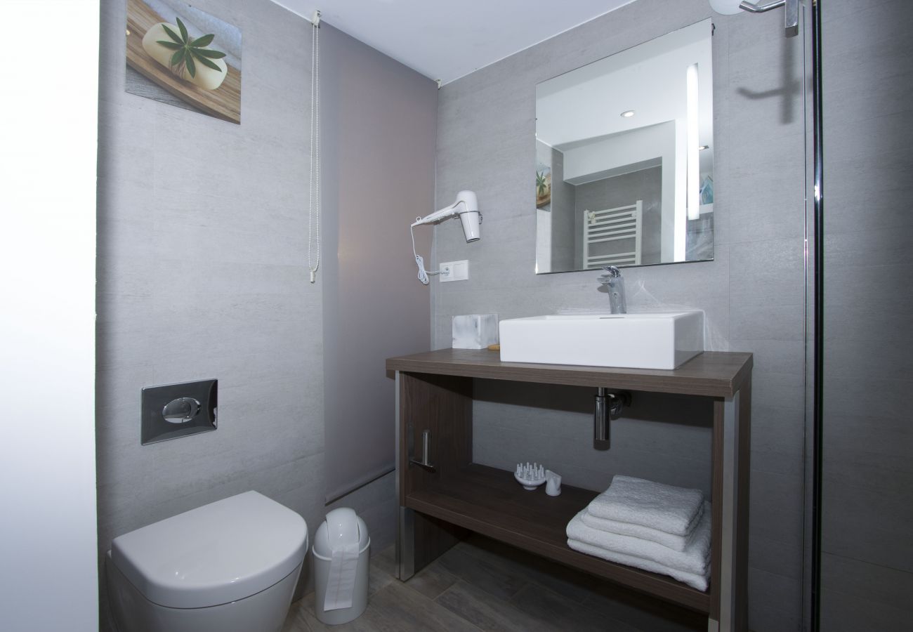 Studio à Saint-Cyr-sur-Mer - Studio Moutte. Idéal pour vos vacances/séjours pro