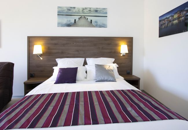 Studio à Saint-Cyr-sur-Mer - Studio Reinette. Pour vos vacances ou séjours pros Studio à Saint-Cyr-sur-Mer - Studio Reinette. Pour vos vacances ou séjours pros