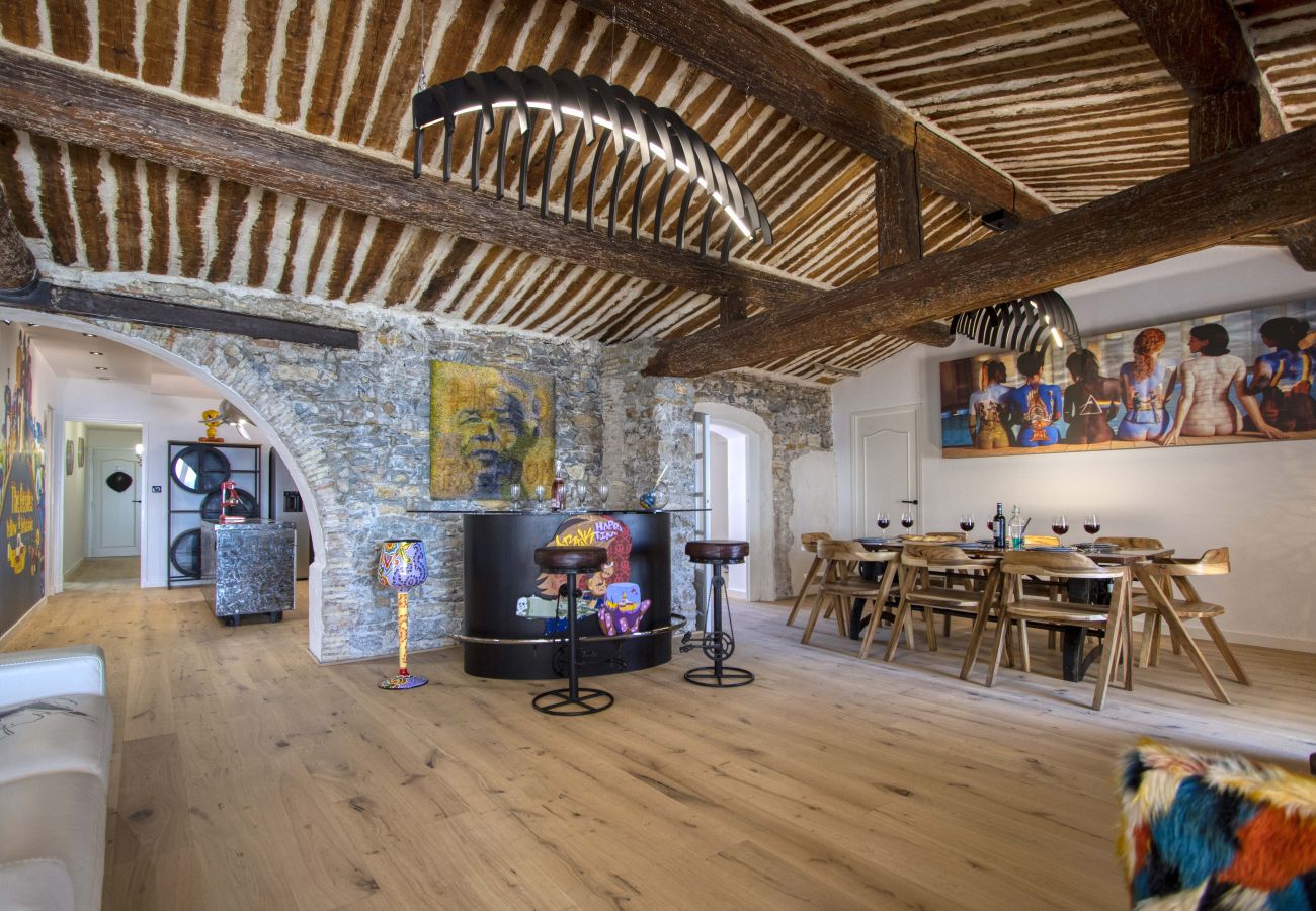 Maison à La Ciotat - Sea Sand House. Villa-galerie. Bord de mer, clim