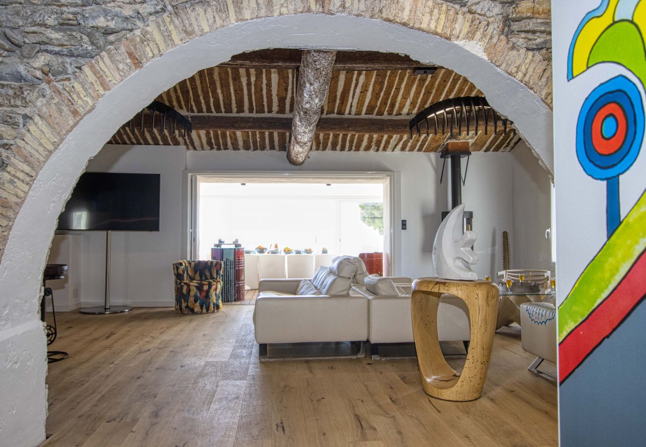 Maison à La Ciotat - Sea Sand House. Villa-galerie. Bord de mer, clim