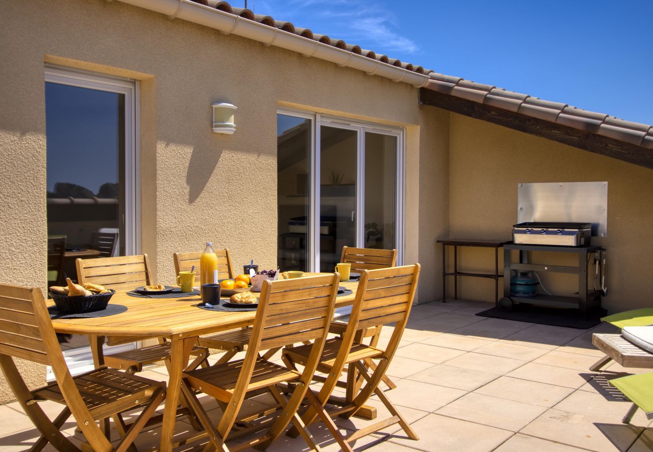 Appartement à La Ciotat - Savéu. Grande terrasse, vue mer, clim, parking