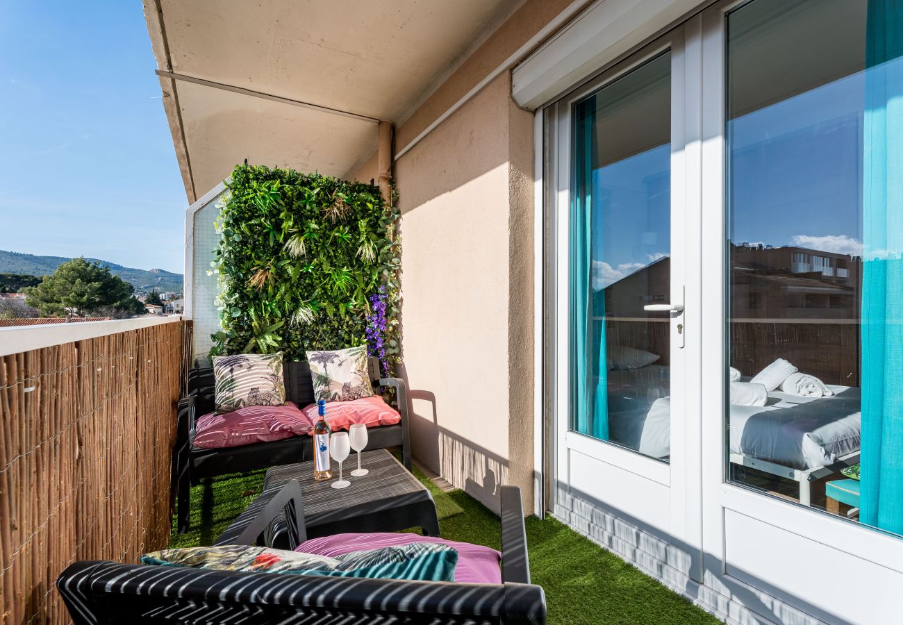 Appartement à La Ciotat - Esbeja. Appart confort, déco élégante, proche mer