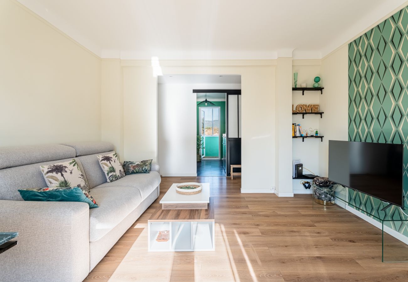 Appartement à La Ciotat - Esbeja. Appart confort, déco élégante, proche mer